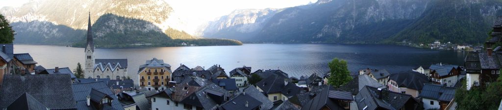 Panoráma městečka Hallstatt