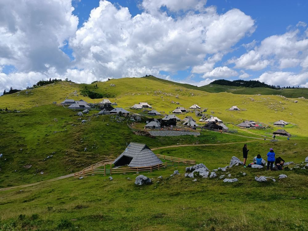 Velika Planina ve Slovinsku - salaše