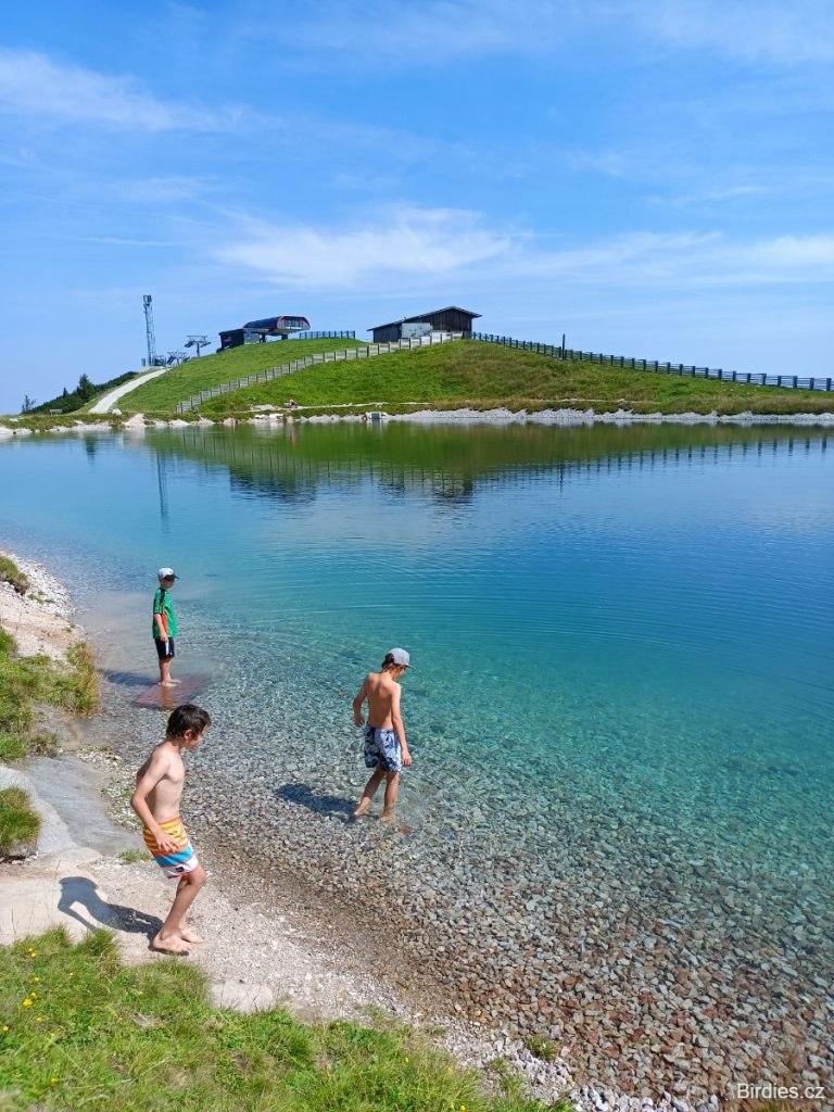 Steinplatte jezírko pod vrcholem hory
