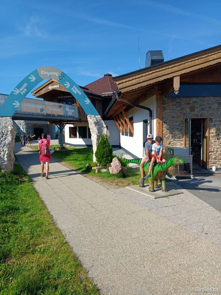 Vstup do centra Triassic Park