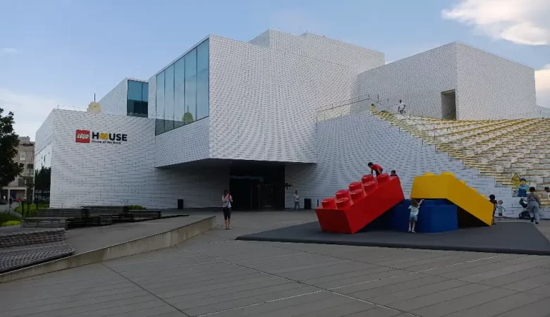 Lego House
